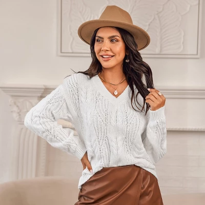 Women's Cable Knit V-Neck Sweater - Cupshe 6 Women's Cable Knit V-Neck Sweater - Cupshe - Image 4